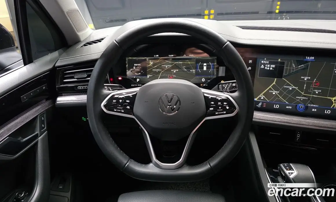 Volkswagen Touareg 2023 3.0 автомат (гидро), фото 19