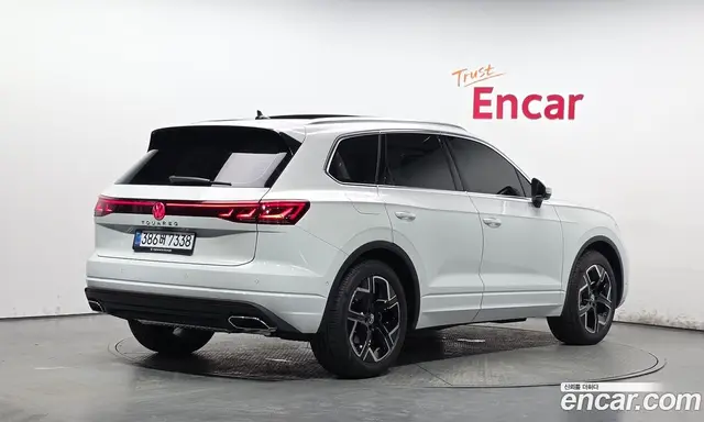 Volkswagen Touareg 2026 3.0 автомат (гидро), миниатюра 2