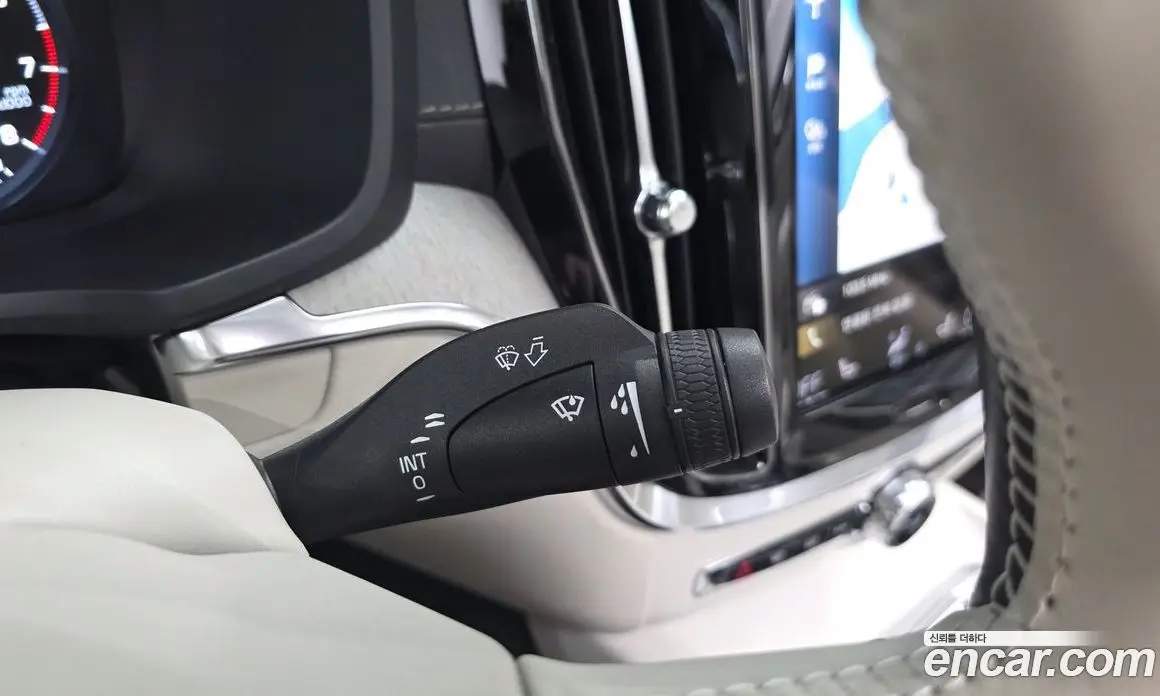 Volvo S60 2020 2.0 автомат (гидро), фото 27