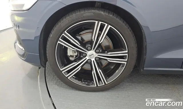 Volvo S60 2020 2.0 автомат (гидро), миниатюра 4