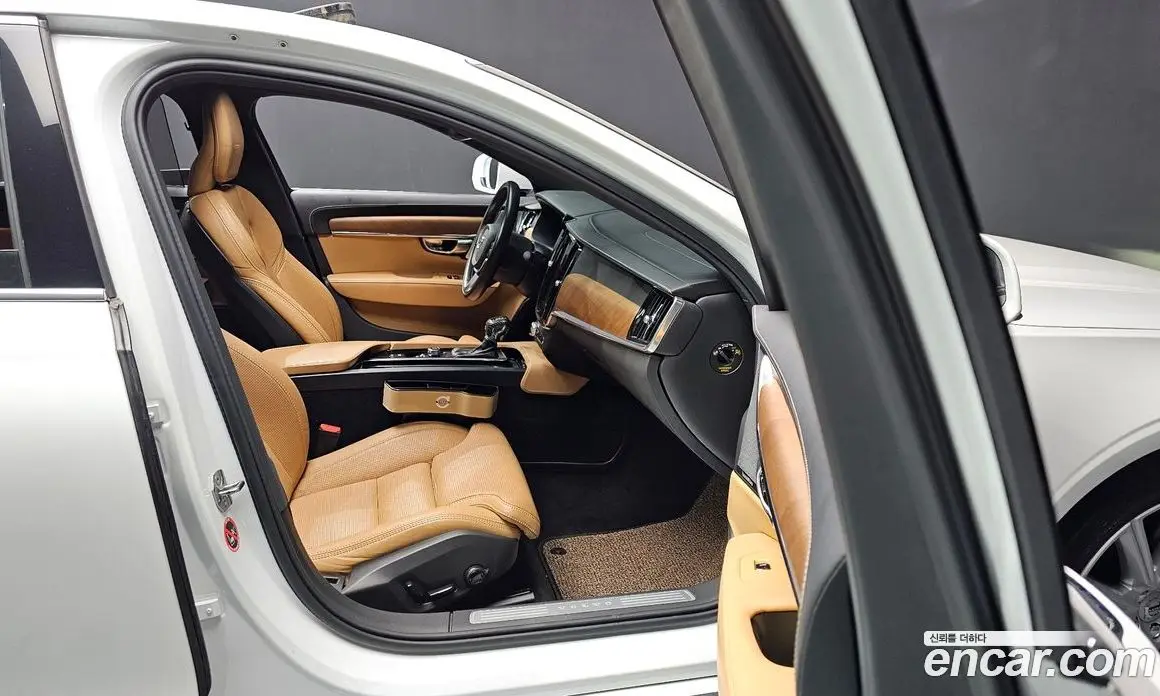 Volvo S90 2018 2.0 автомат (гидро), фото 11 Volvo S90 2018 2.0 автомат (гидро), фото 11