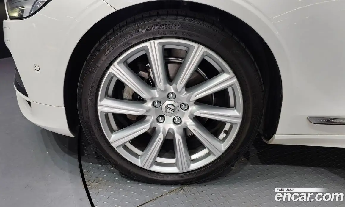 Volvo S90 2018 2.0 автомат (гидро), фото 5 Volvo S90 2018 2.0 автомат (гидро), фото 5