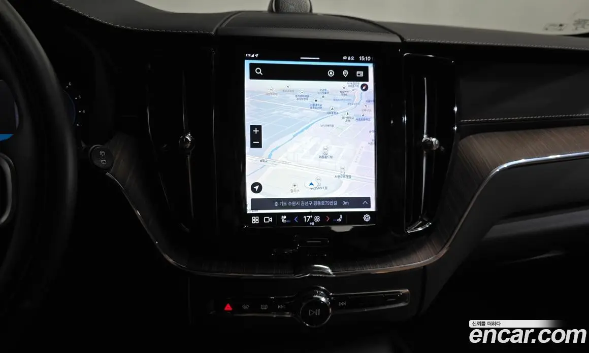 Volvo XC60 2021 2.0 автомат (гидро), фото 18