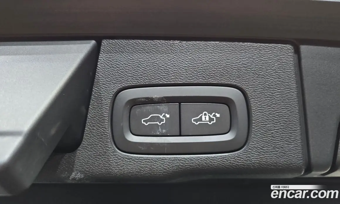 Volvo XC60 2021 2.0 автомат (гидро), фото 24