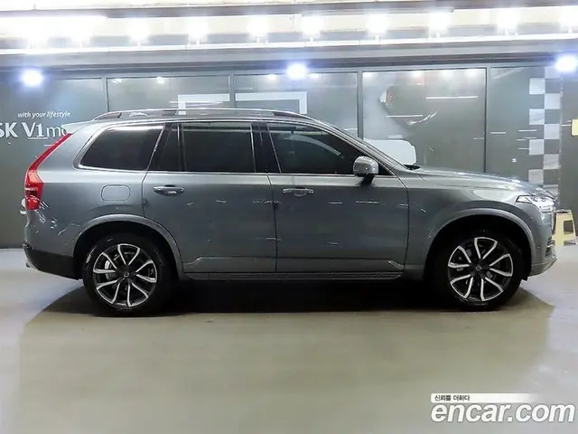Volvo XC90 2018 2.0 автомат (гидро), миниатюра 5 Volvo XC90 2018 2.0 автомат (гидро), миниатюра 5