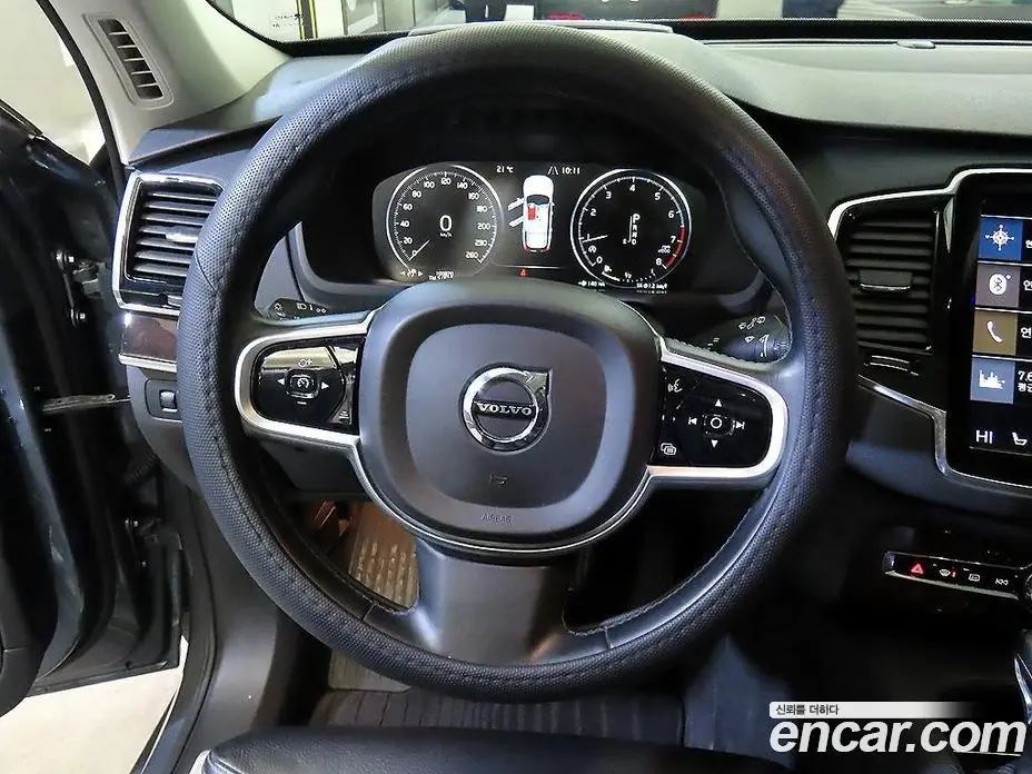 Volvo XC90 2018 2.0 автомат (гидро), фото 8 Volvo XC90 2018 2.0 автомат (гидро), фото 8