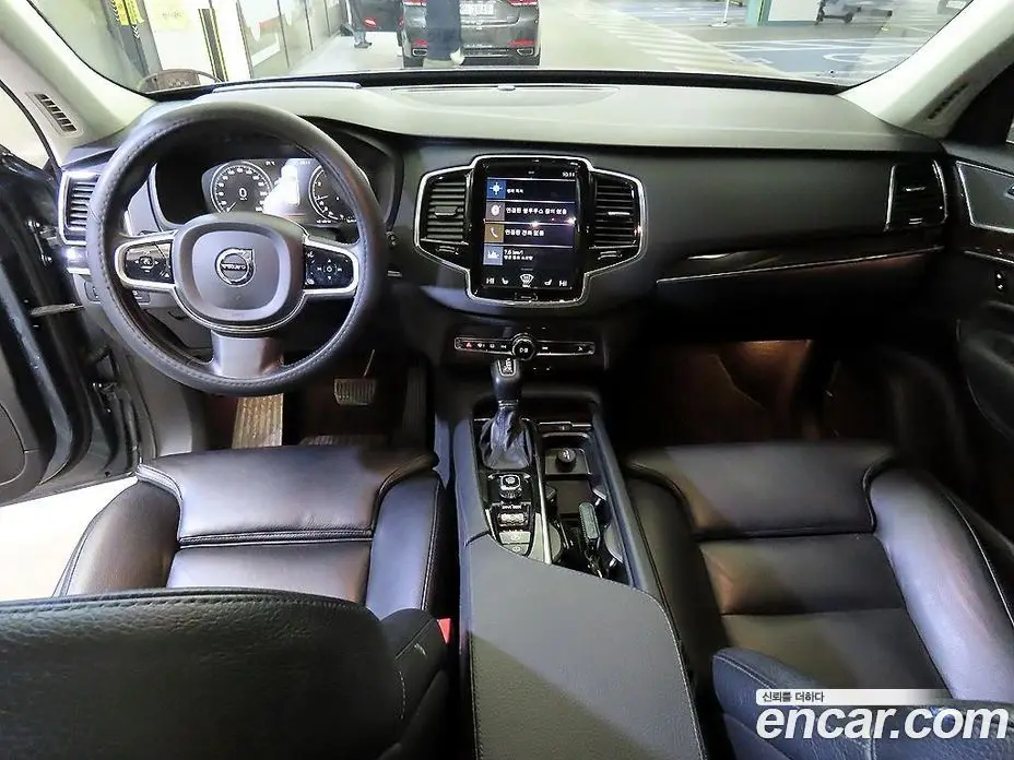 Volvo XC90 2018 2.0 автомат (гидро), фото 10 Volvo XC90 2018 2.0 автомат (гидро), фото 10