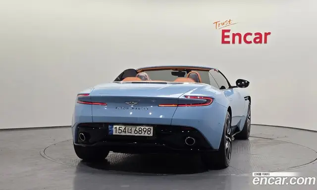 Aston Martin DB11 2022 4.0 автомат (гидро), миниатюра 4