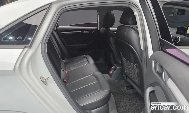 Audi A3 2016 2.0 автомат (гидро), миниатюра 11