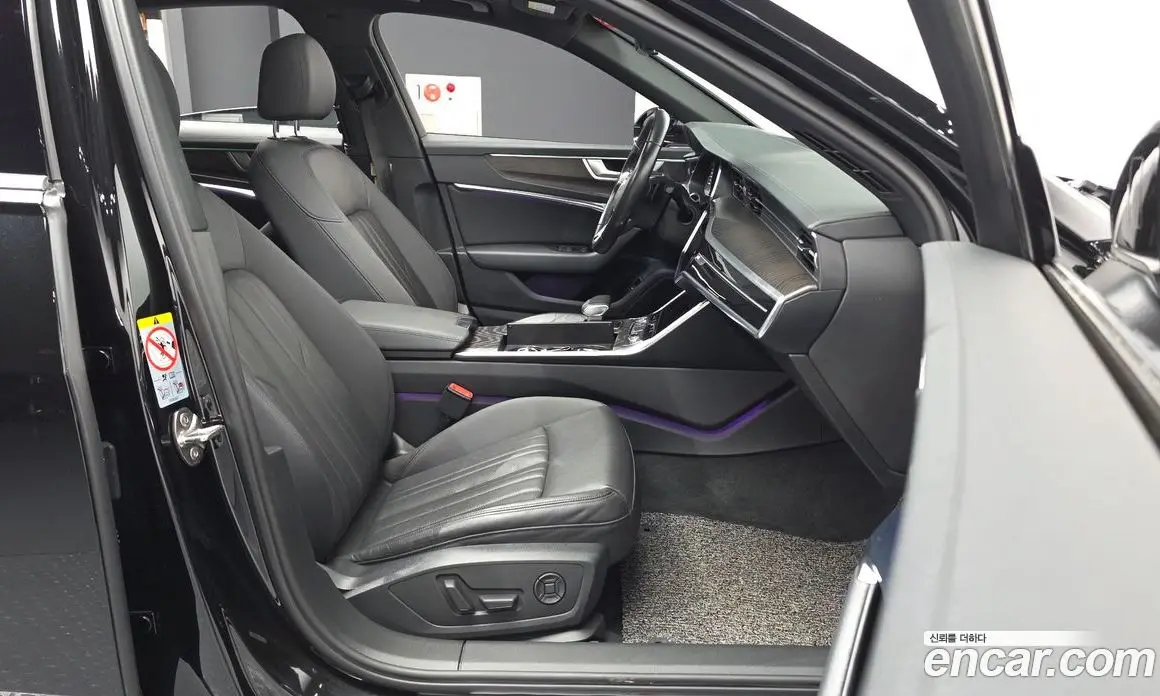 Audi A6 2020 2.0 автомат (гидро), фото 17