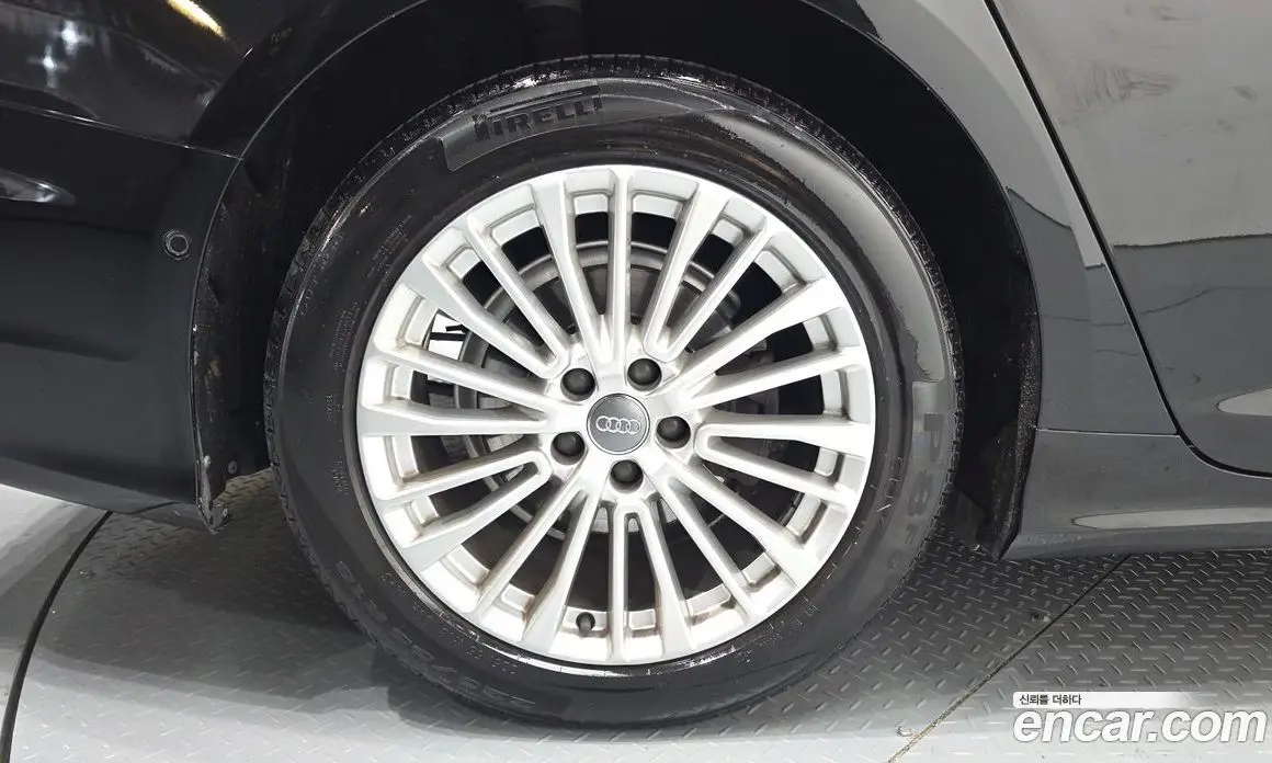 Audi A6 2020 2.0 автомат (гидро), фото 5