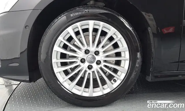 Audi A6 2020 2.0 автомат (гидро), миниатюра 7