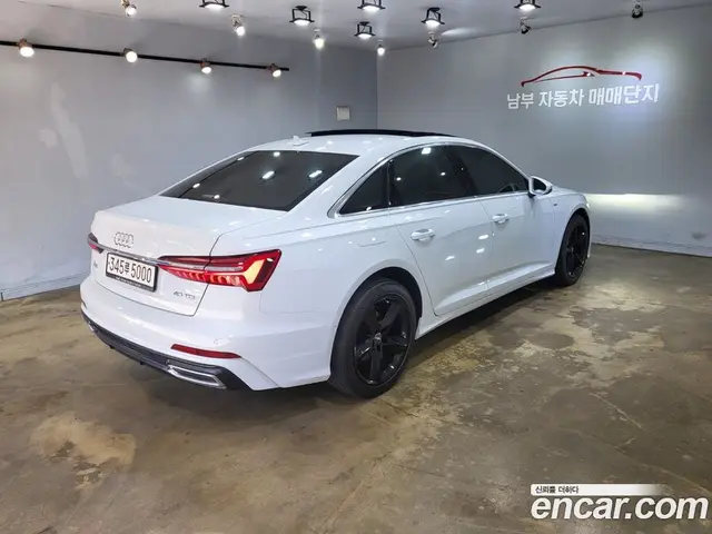 Audi A6 2021 2.0 автомат (гидро), миниатюра 2