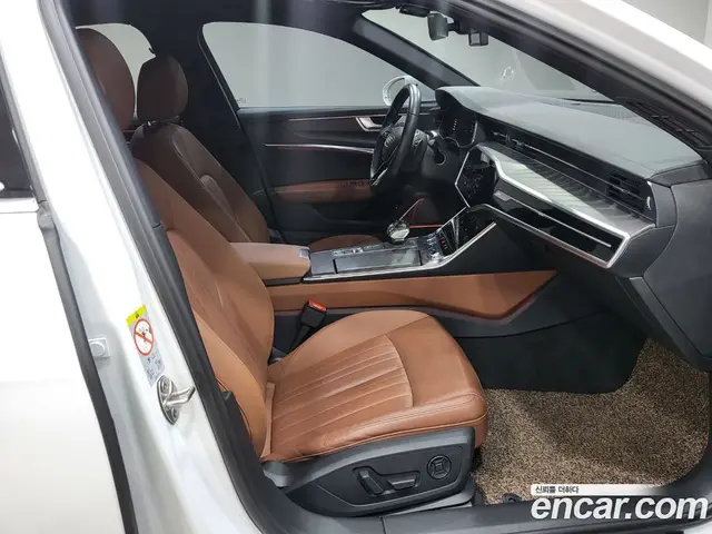Audi A6 2021 2.0 автомат (гидро), миниатюра 11