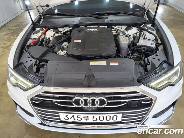 Audi A6 2021 2.0 автомат (гидро), миниатюра 6