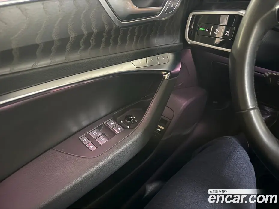 Audi A6 2021 2.0 автомат (гидро), фото 11