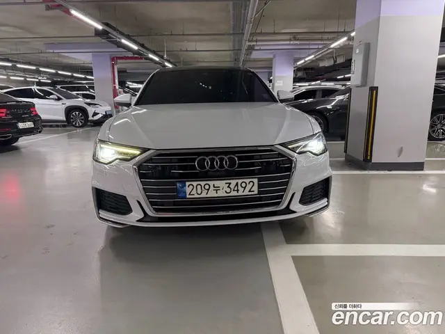 Audi A6 2021 2.0 автомат (гидро), миниатюра 3