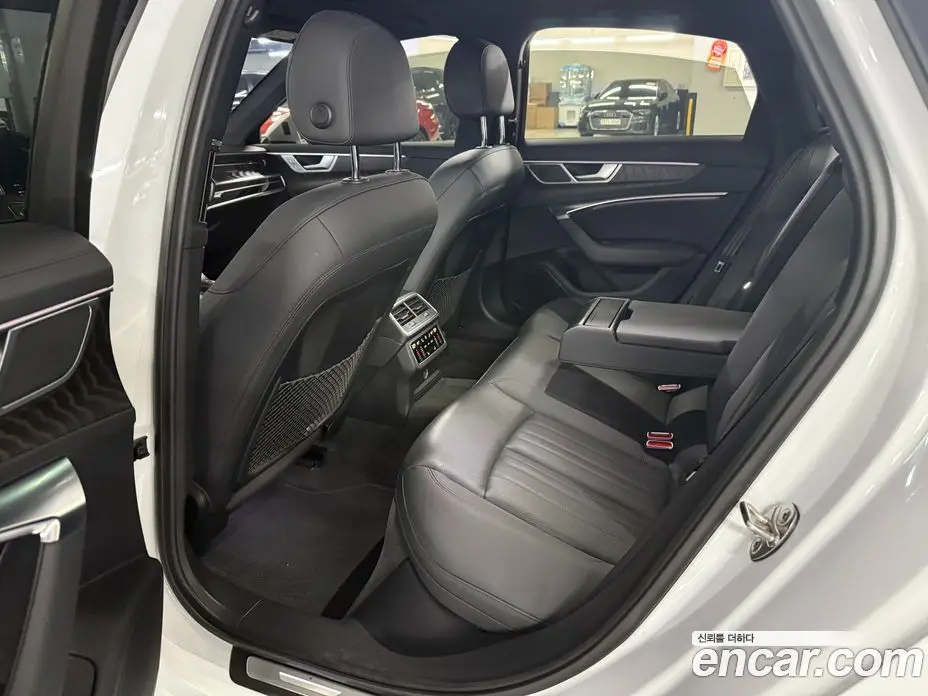 Audi A6 2021 2.0 автомат (гидро), фото 9