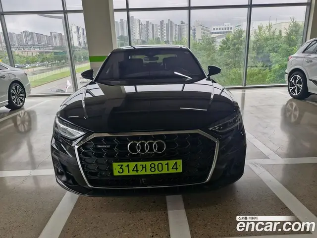Audi A8 2023 3.0 автомат (гидро), миниатюра 1