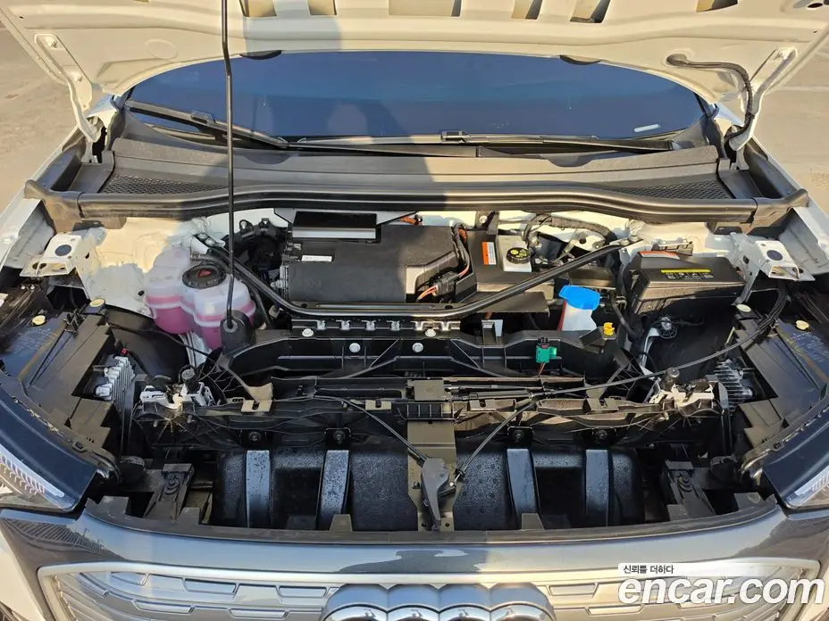 Audi Q4 e-tron 2023 автомат (гидро), фото 11