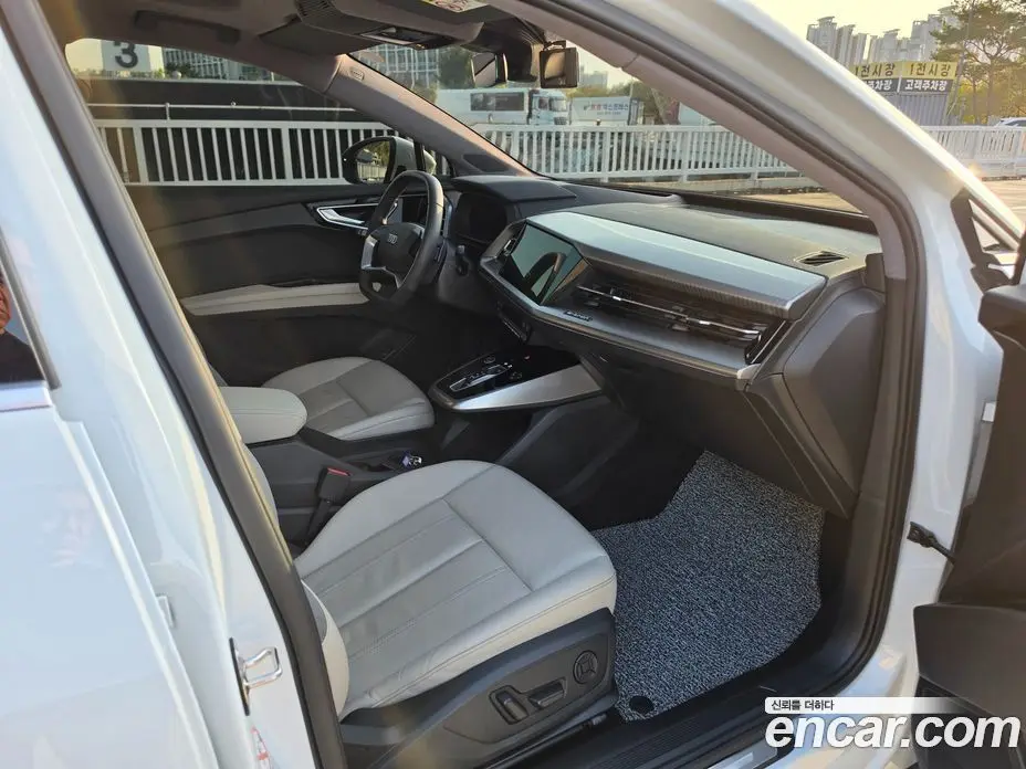 Audi Q4 e-tron 2023 автомат (гидро), фото 17
