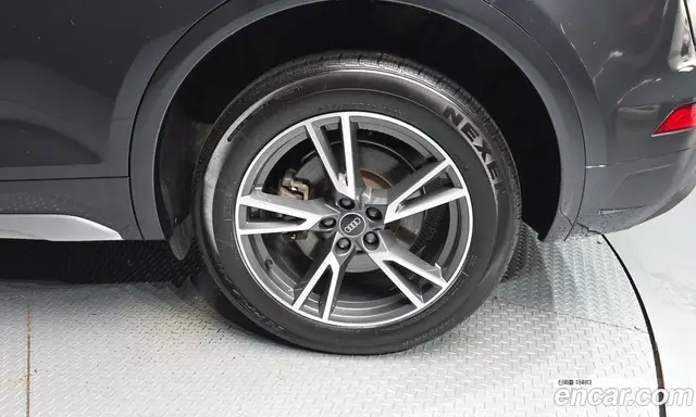 Audi Q5 2021 2.0 автомат (гидро), миниатюра 7