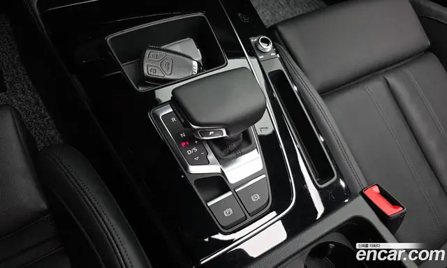 Audi Q5 2024 2.0 автомат (гидро), миниатюра 12
