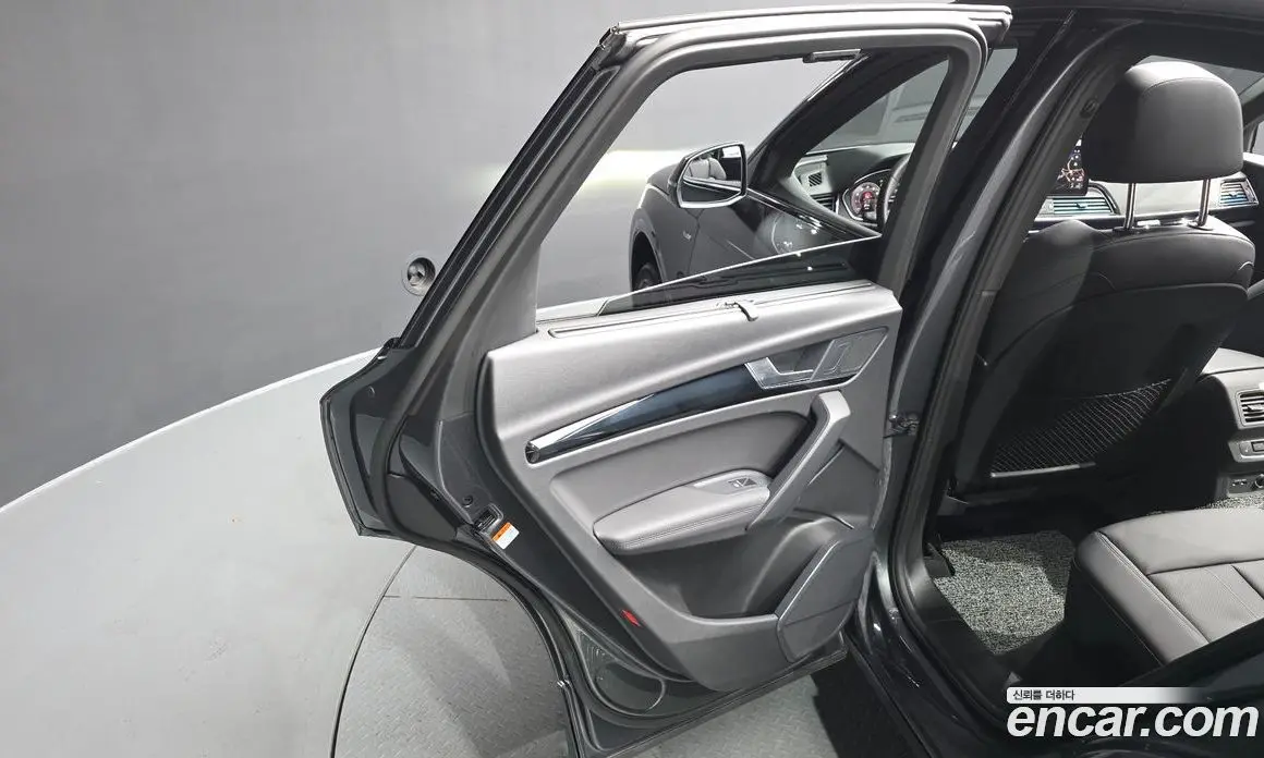 Audi Q5 2024 2.0 автомат (гидро), фото 15