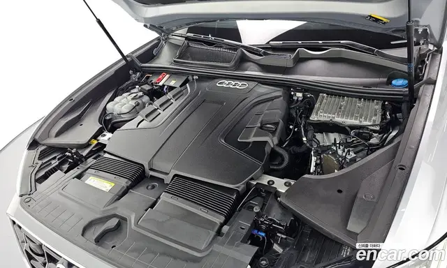 Audi Q8 2021 3.0 автомат (гидро), миниатюра 6