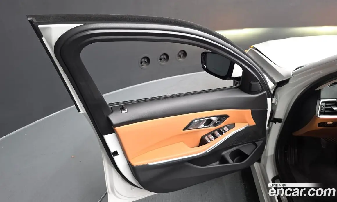 BMW 3 серия 2023 2.0 автомат (гидро), фото 13
