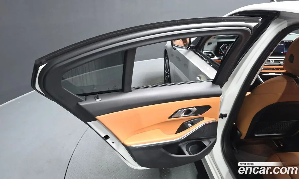 BMW 3 серия 2023 2.0 автомат (гидро), фото 14