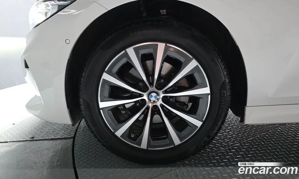 BMW 3 серия 2023 2.0 автомат (гидро), фото 4