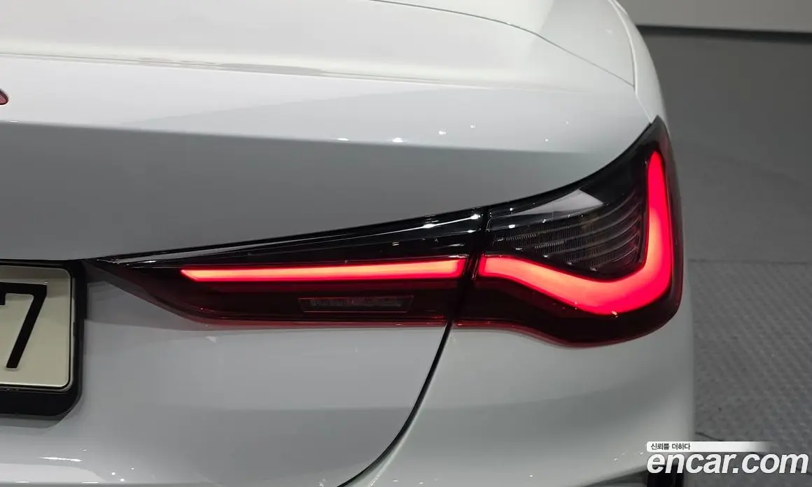 BMW 4 серия 2023 2.0 автомат (гидро), фото 9
