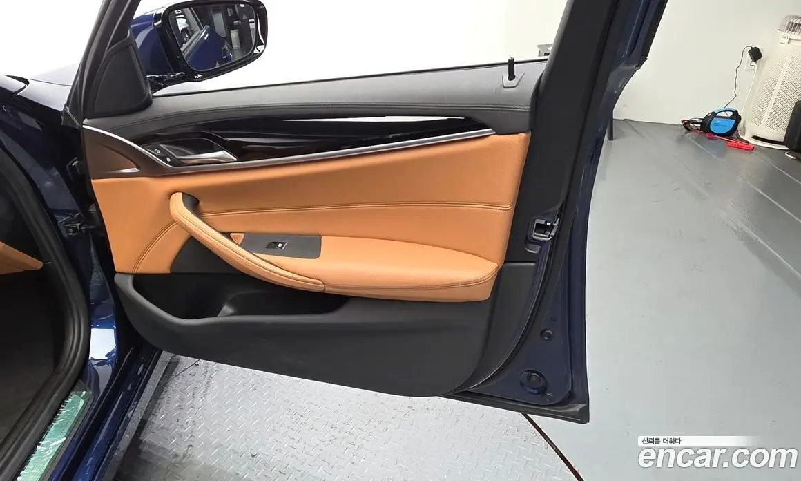 BMW 5 серия 2018 2.0 автомат (гидро), фото 14