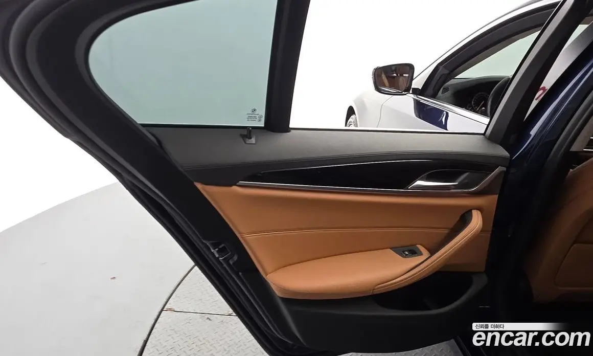 BMW 5 серия 2018 2.0 автомат (гидро), фото 15