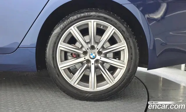 BMW 5 серия 2018 2.0 автомат (гидро), миниатюра 7