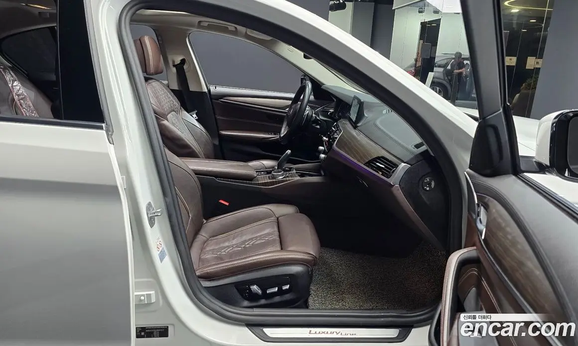 BMW 5 серия 2018 2.0 автомат (гидро), фото 11