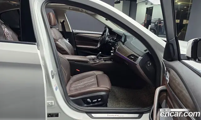 BMW 5 серия 2018 2.0 автомат (гидро), миниатюра 11