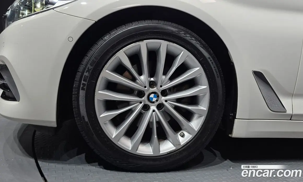 BMW 5 серия 2018 2.0 автомат (гидро), фото 5