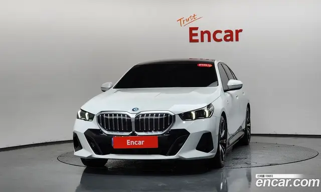 BMW 5 серия 2025 2.0 автомат (гидро), миниатюра 2