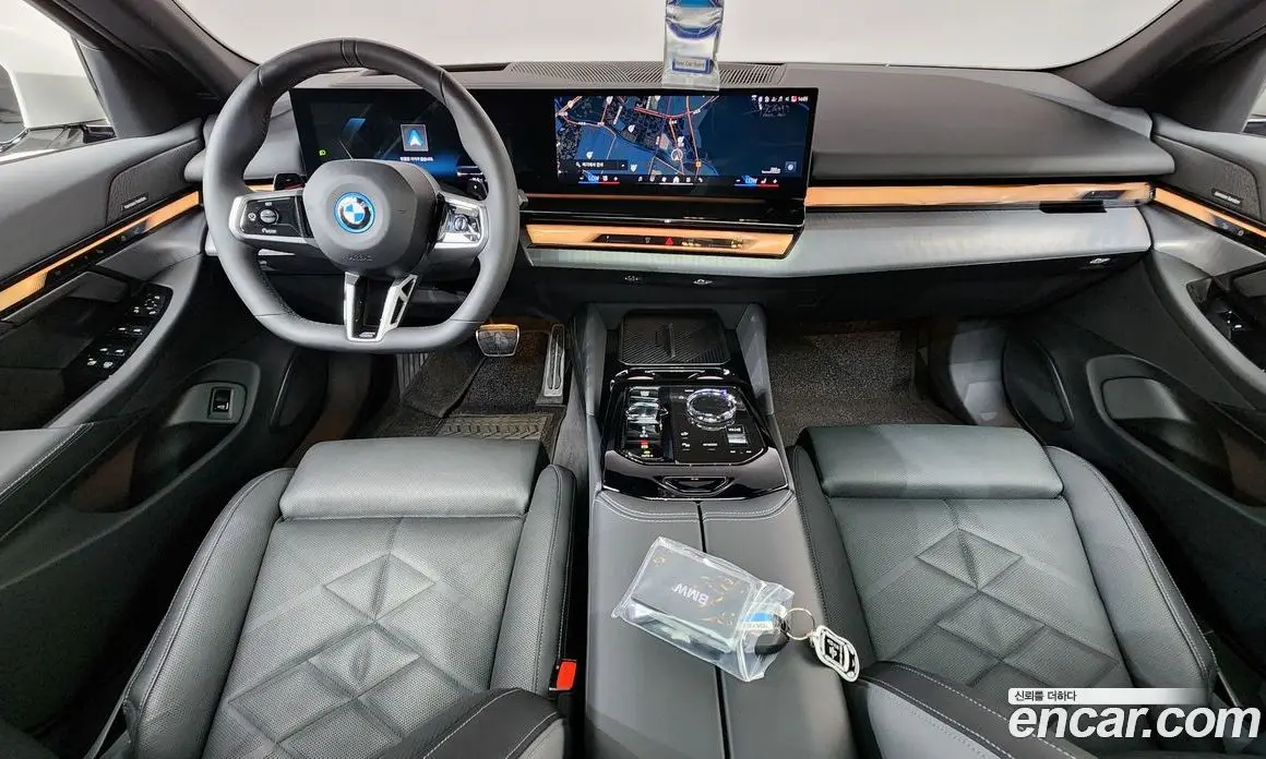 BMW 5 серия 2025 2.0 автомат (гидро), фото 9