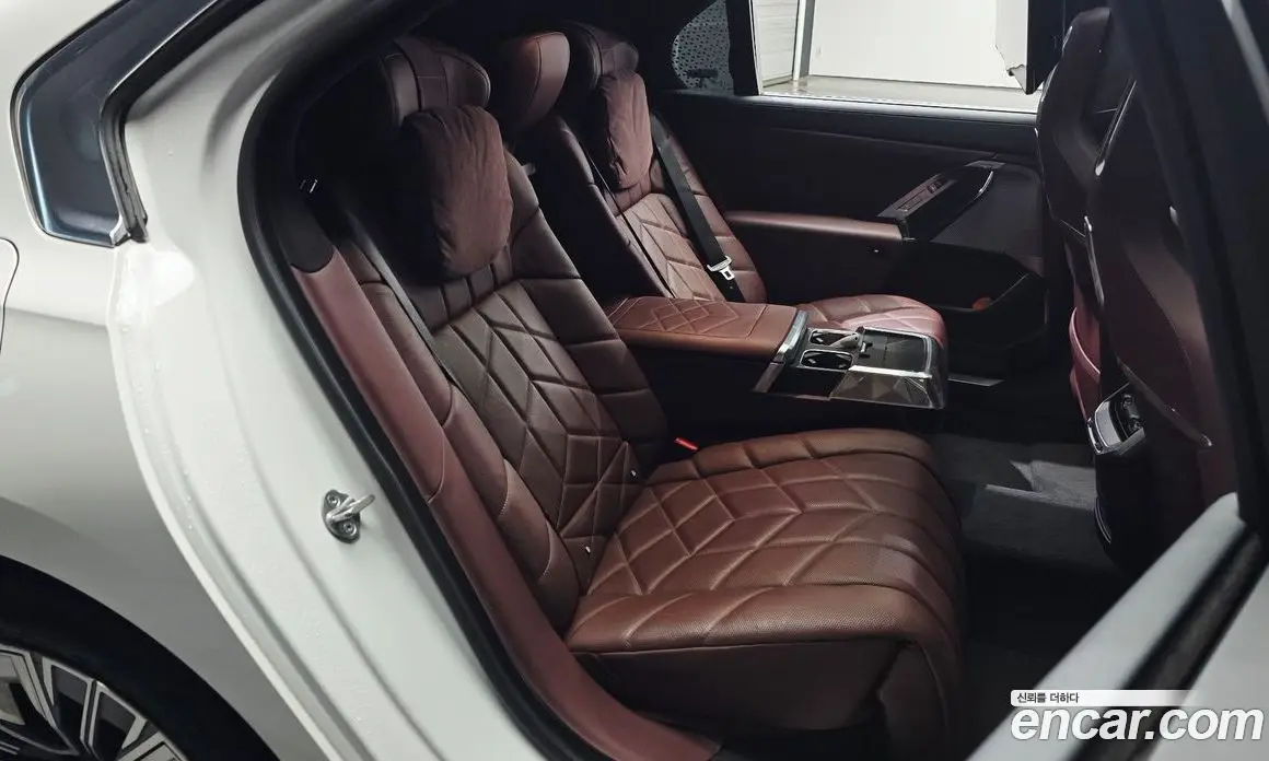 BMW 7 серия 2022 3.0 автомат (гидро), фото 25