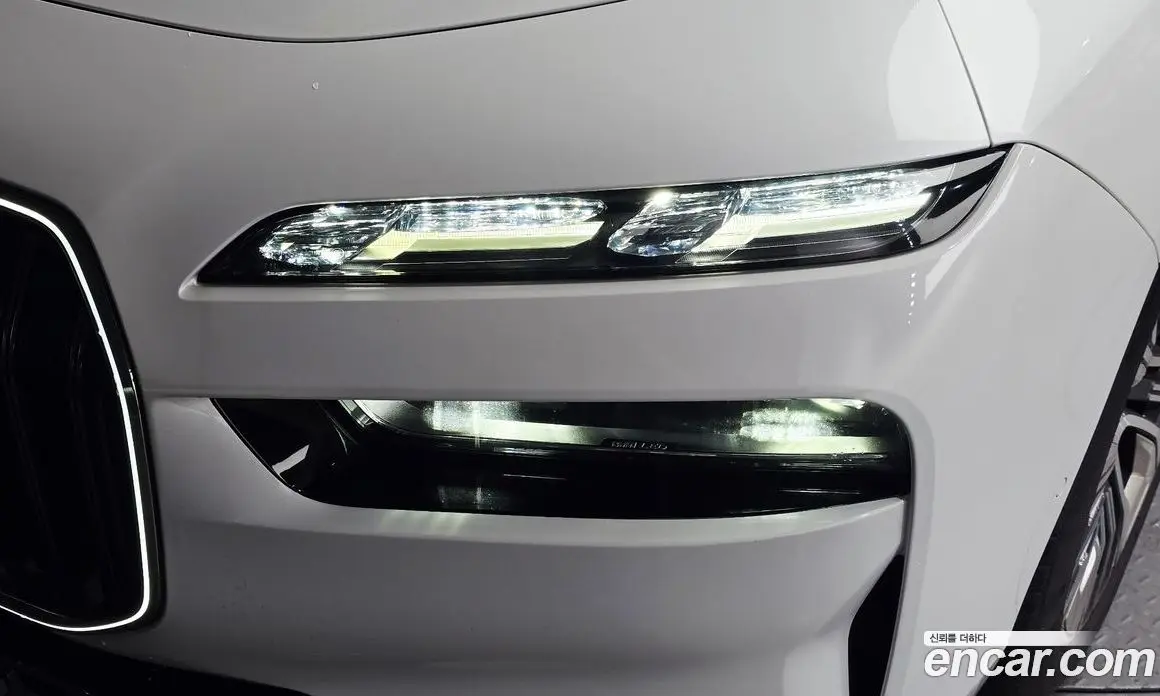 BMW 7 серия 2022 3.0 автомат (гидро), фото 8