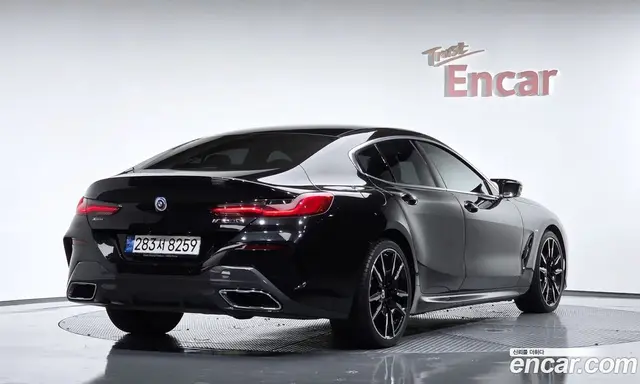BMW 8 серия, 2022, 41 375 км