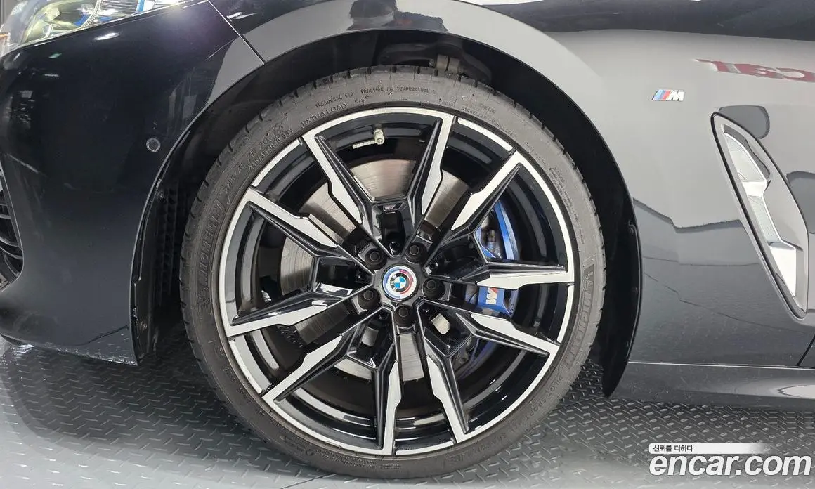 BMW 8 серия 2022 4.4 автомат (гидро), фото 4