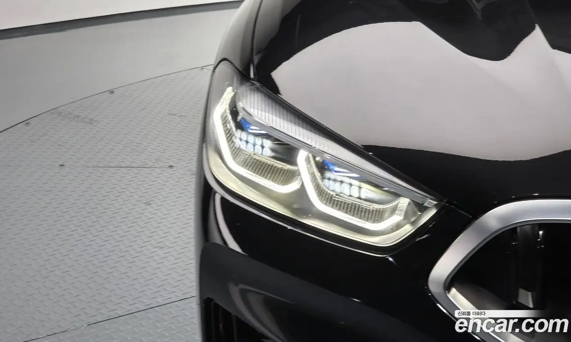 BMW 8 серия 2022 4.4 автомат (гидро), фото 7