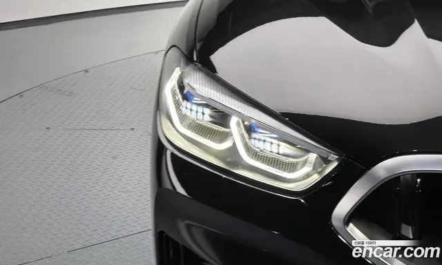 BMW 8 серия 2022 4.4 автомат (гидро), миниатюра 7