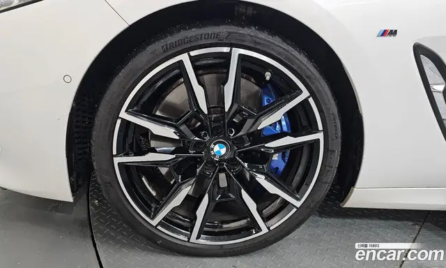 BMW 8 серия 2024 4.4 автомат (гидро), миниатюра 5