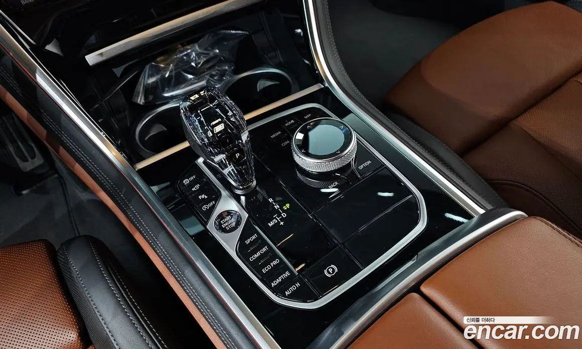 BMW 8 серия 2024 4.4 автомат (гидро), фото 9