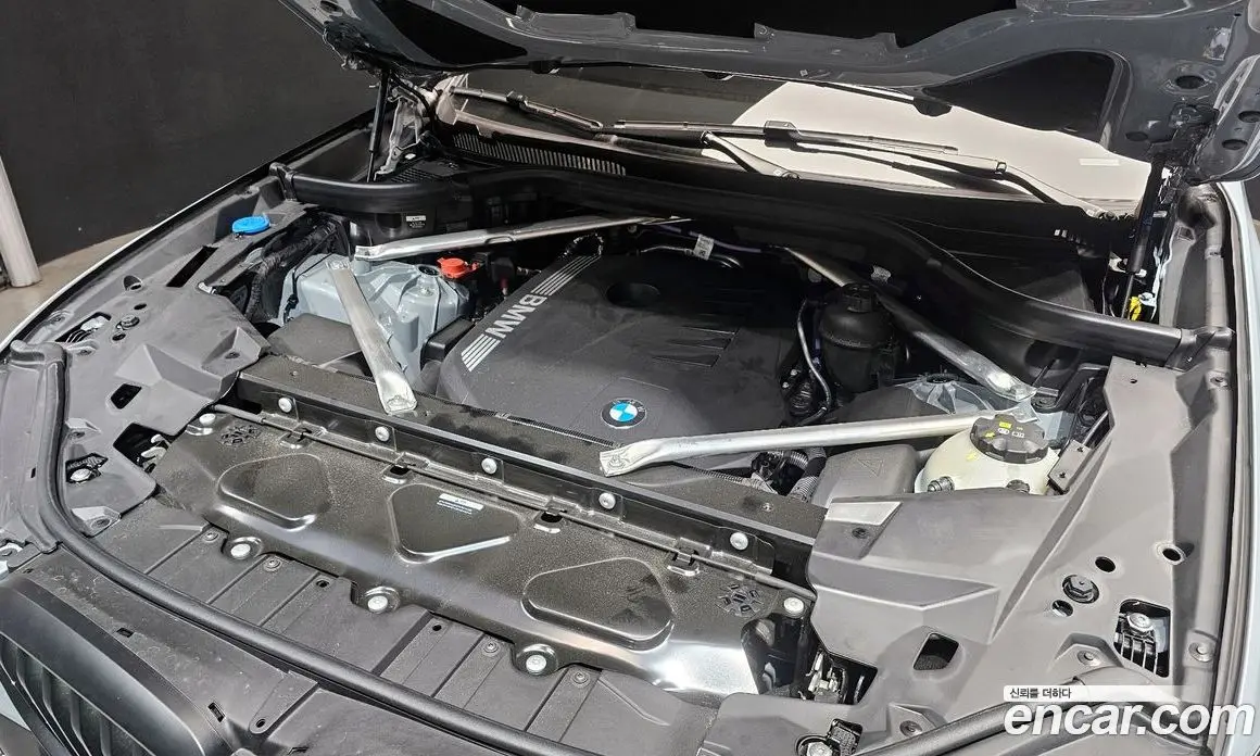 BMW X5 2025 3.0 автомат (гидро), фото 6